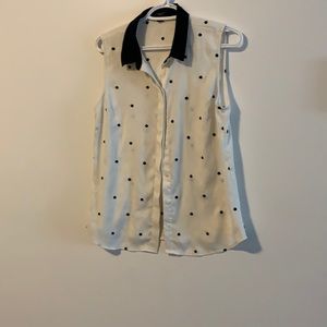 Anne Taylor Size MP cute sleeveless blouse.  Like new condition